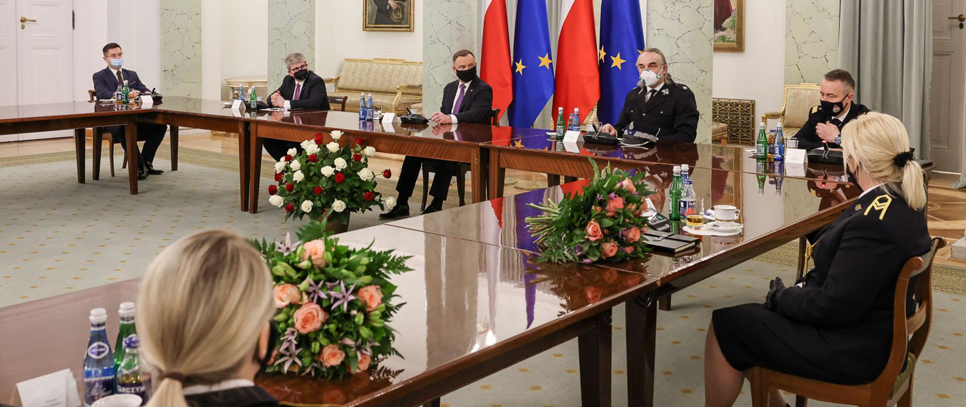 SPOTKANIE PREZYDENTA RP ZE STRAŻAKAMI