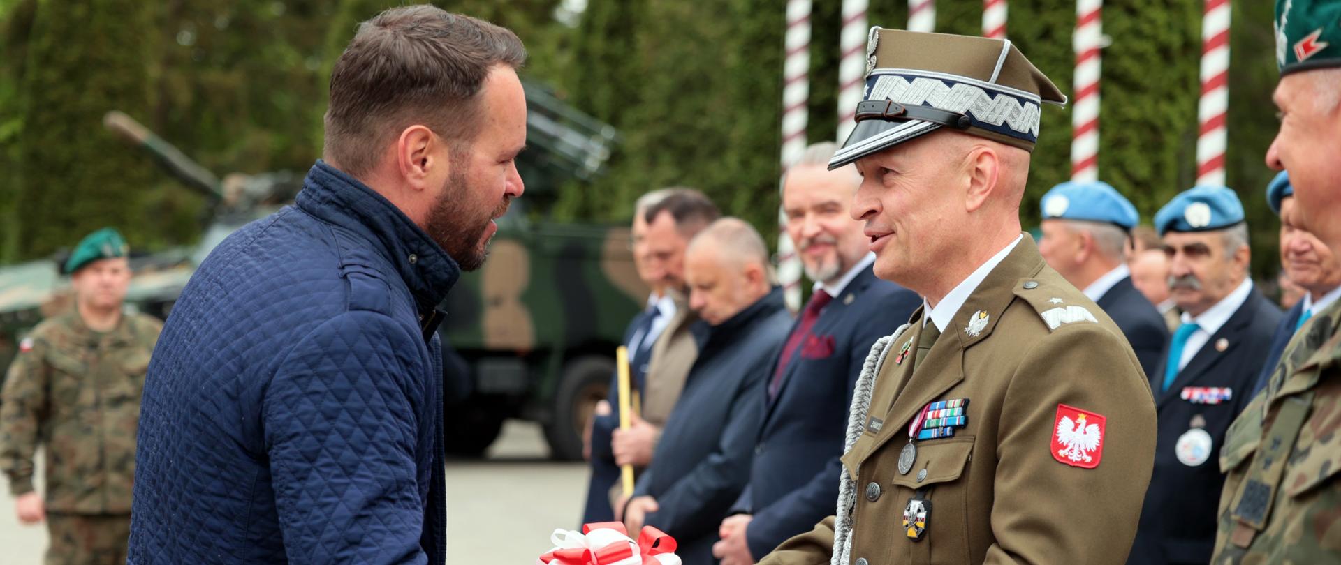 Powitanie generała w lubelskiej Brygadzie
