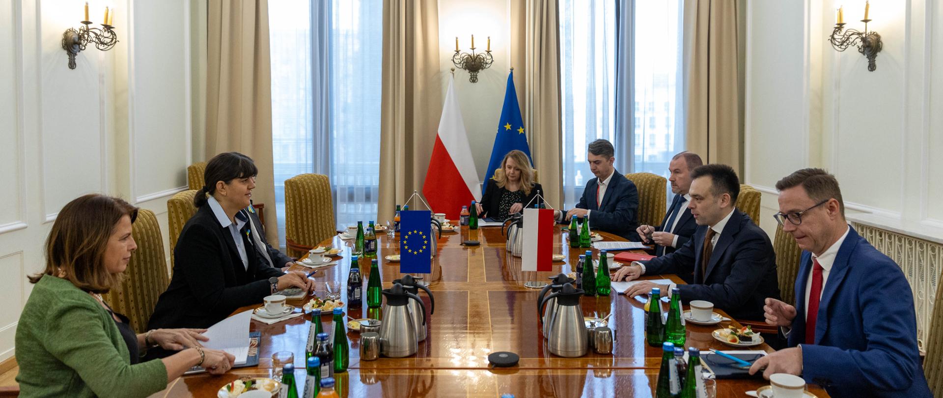 Minister Finansów Andrzej Domański z Europejską Prokurator Generalną Laurą Kövesi 
