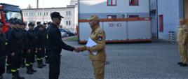 Nagroda Komendanta Głównego Państwowej Straży Pożarnej w Staszowie dla st.sekc. Damiana Nogi