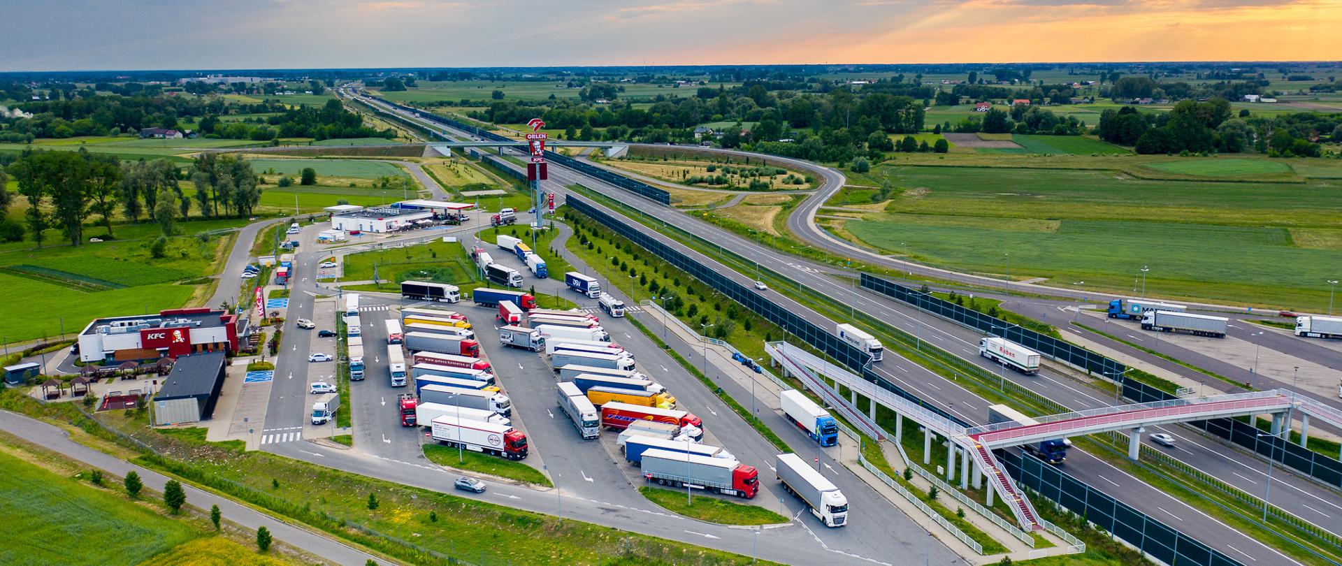 MOP - Miejsce Obsługi Podróżnych przy A2 widziane z powietrza