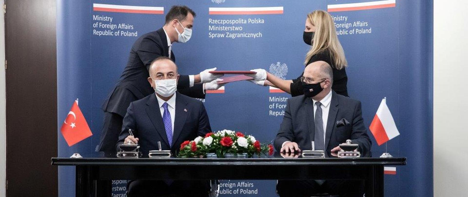 
Spotkanie szefów dyplomacji Polski i Turcji
