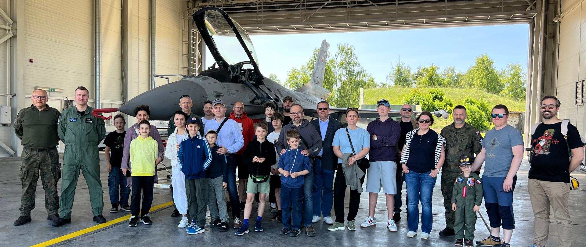 Wizyta przedstawicieli Ambasady RP w Wilnie u polskich żołnierzy w Bazie w Szawlach