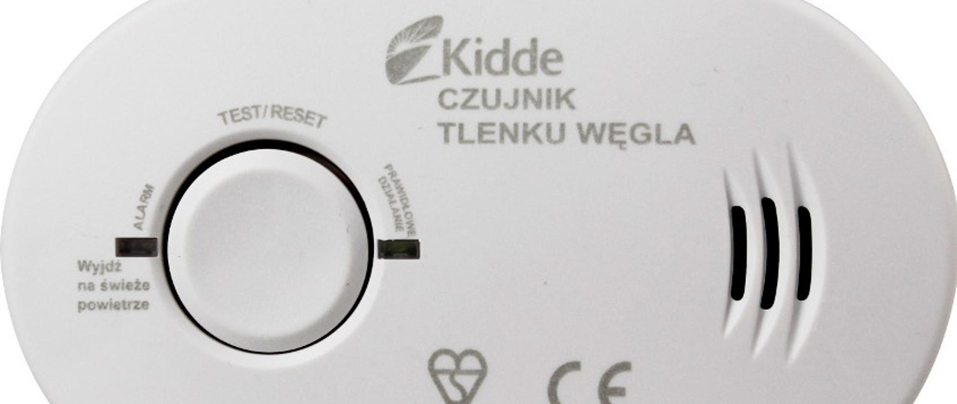 Czujka tlenku węgla - urządzenie, biały kolor bez wyświetlacza.