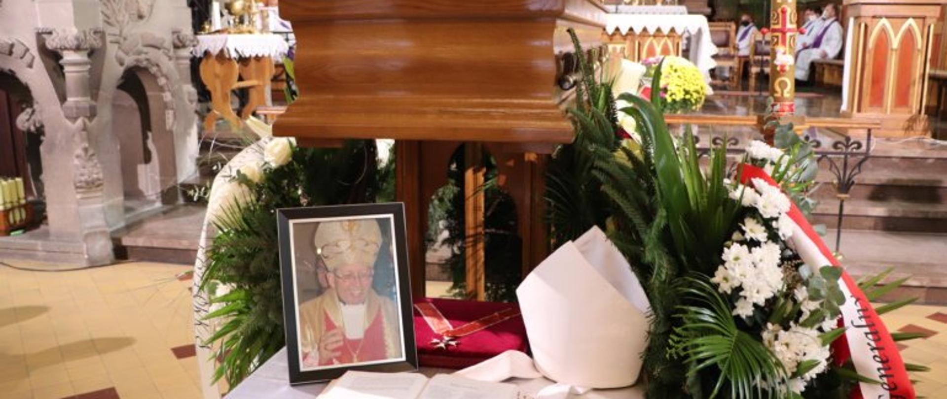 Uroczystości pogrzebowe bpa Jana Niemca