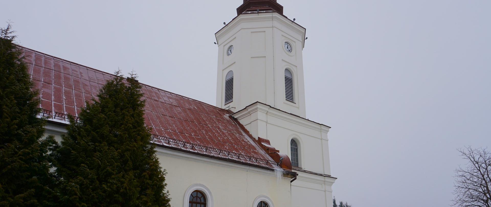 Odbiór prac przy ołtarzu bocznym w kościele pw. Świętej Trójcy w Supraślu