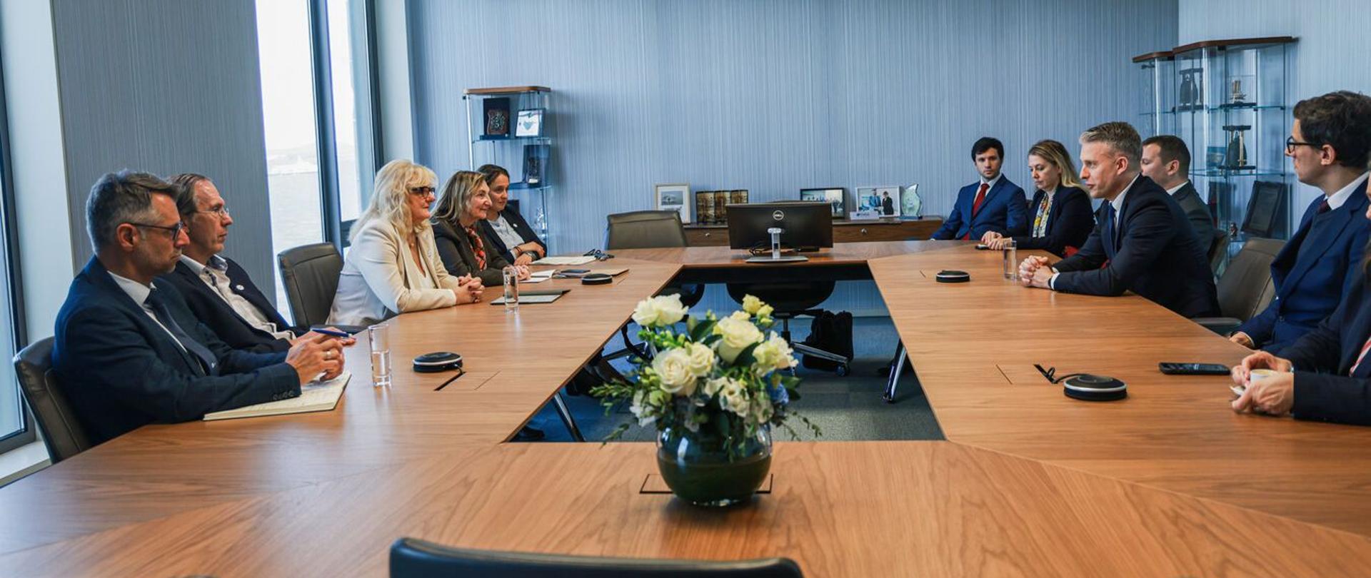 Bezpieczeństwo przede wszystkim - silny głos Polski w Lizbonie