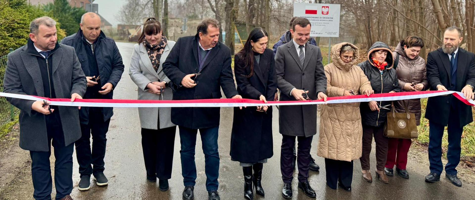 Uroczyste oddanie do użytku dróg w gminie Biskupiec 