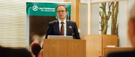 Wiceminister Siarka na sympozjum naukowym „Lasy Prywatne w Polsce”