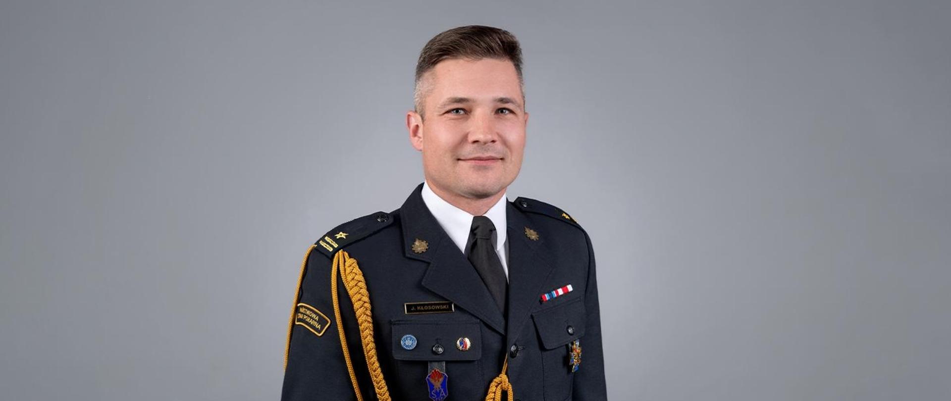 Zdjęcie przedstawiające mł.bryg. Jakuba Kłosowskiego
