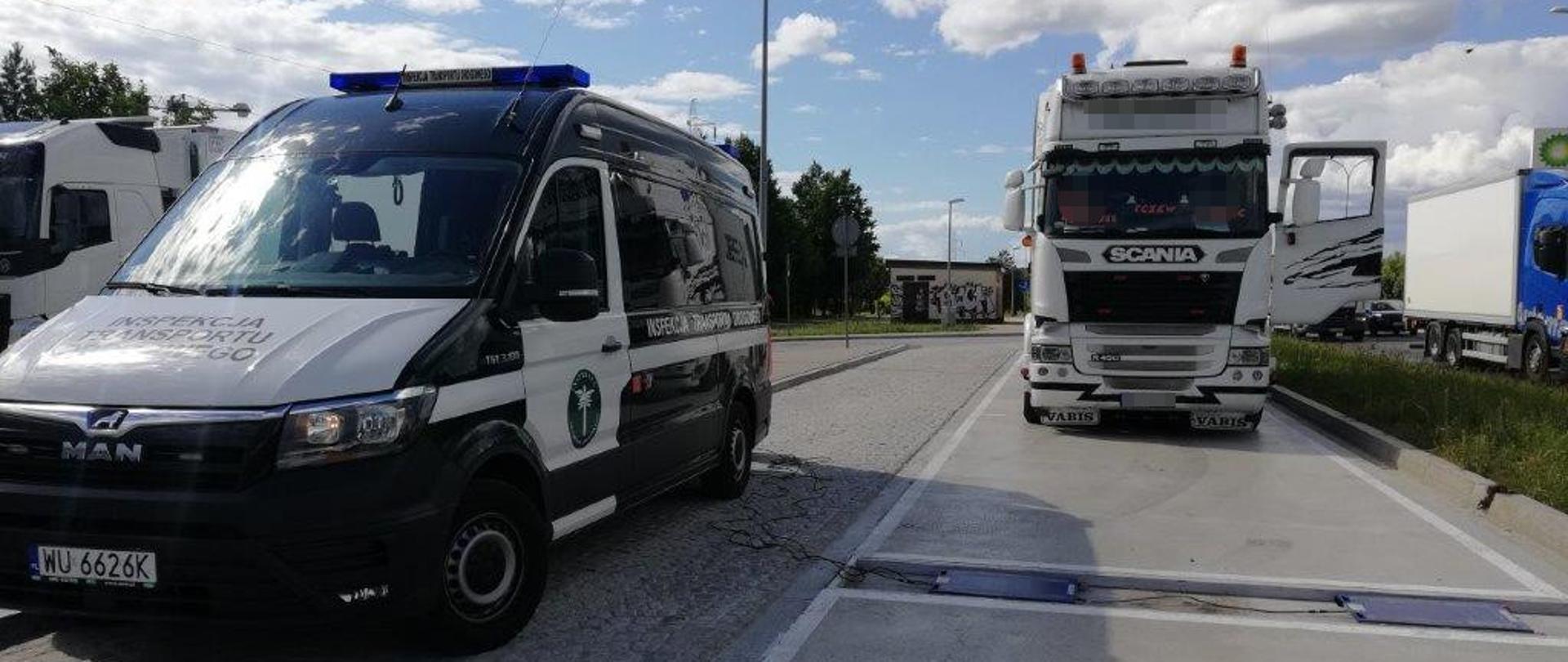 Na stanowisku wagowym