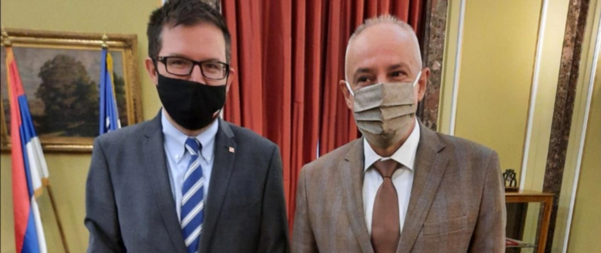 Sastanak ambasadora Republike Poljske sa gradonačelnikom Beograda prof. Zoranom Radojčićem bio je prilika da se rezimira dosadašnja saradnja ambasade s prestoničkim vlastima i razgovara o njenim planovima za dalji, intenzivniji razvoj.