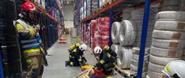 Działania ratownicze w hali wysokiego składowania M4 - 2 odcinek bojowy