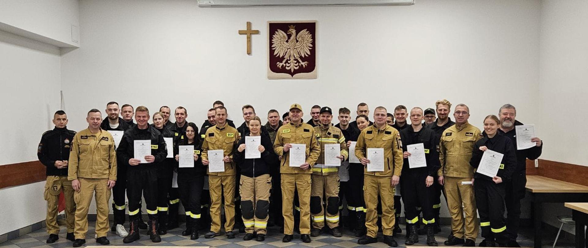 Zakończenie szkolenia ochrony przeciwpożarowej przez druhów OSP w JRG Sejny