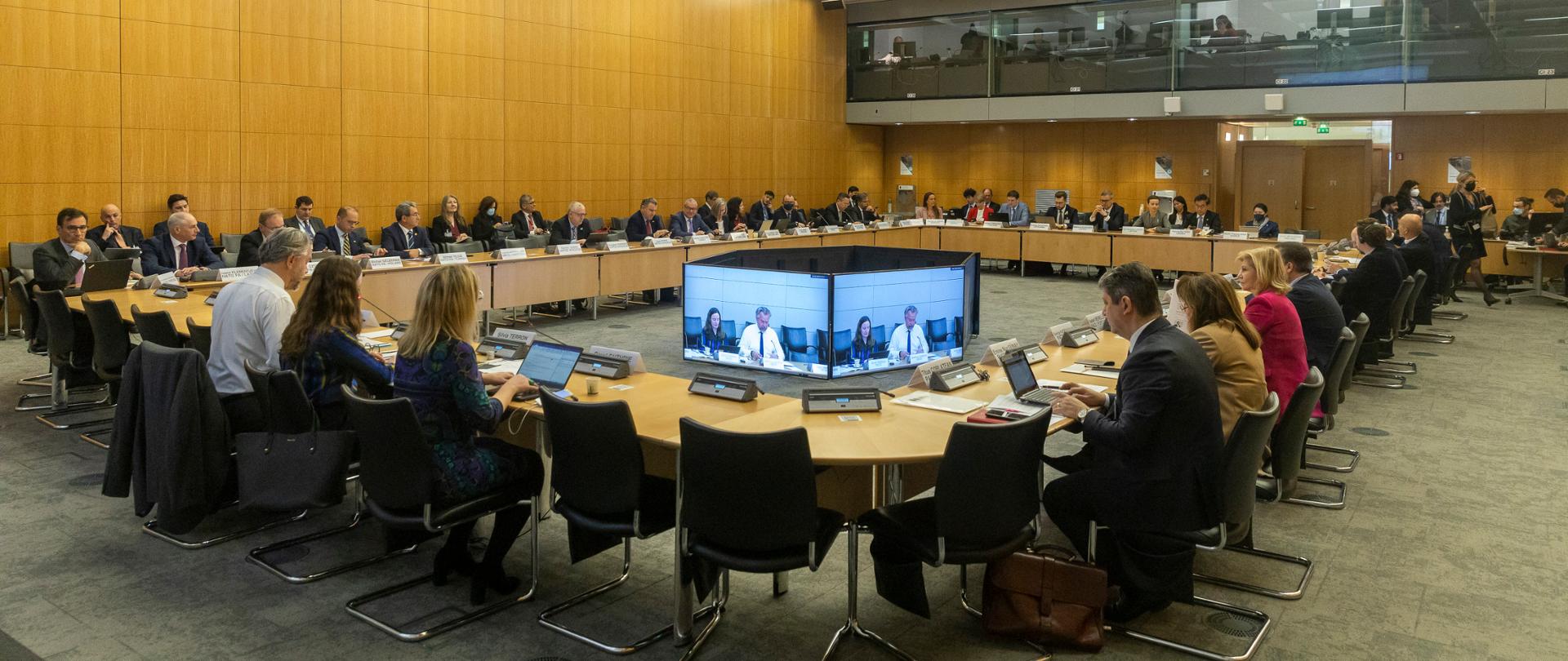 Meeting of the OECD Global Parliamentary Network.
Carol Guthrie, OECD
Silvia Terron, OECD
Anthony Gooch, OECD
Fatih Birol, OECD
Headquarter
Paris, France
March 17, 2022