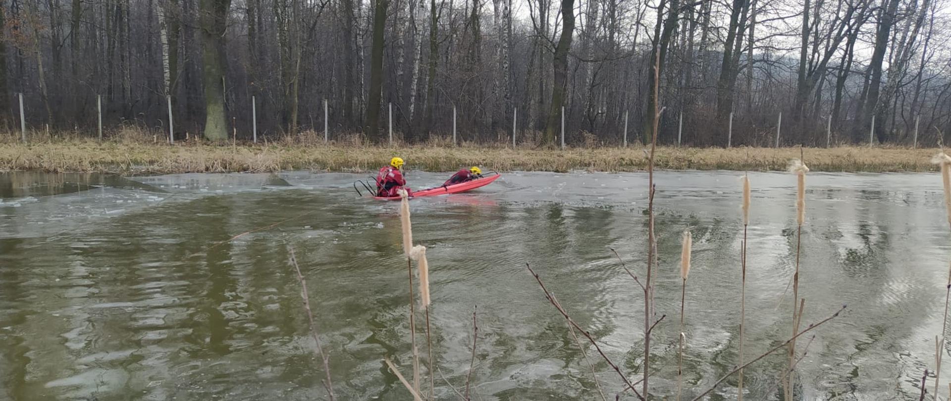 Ćwiczenia na lodzie