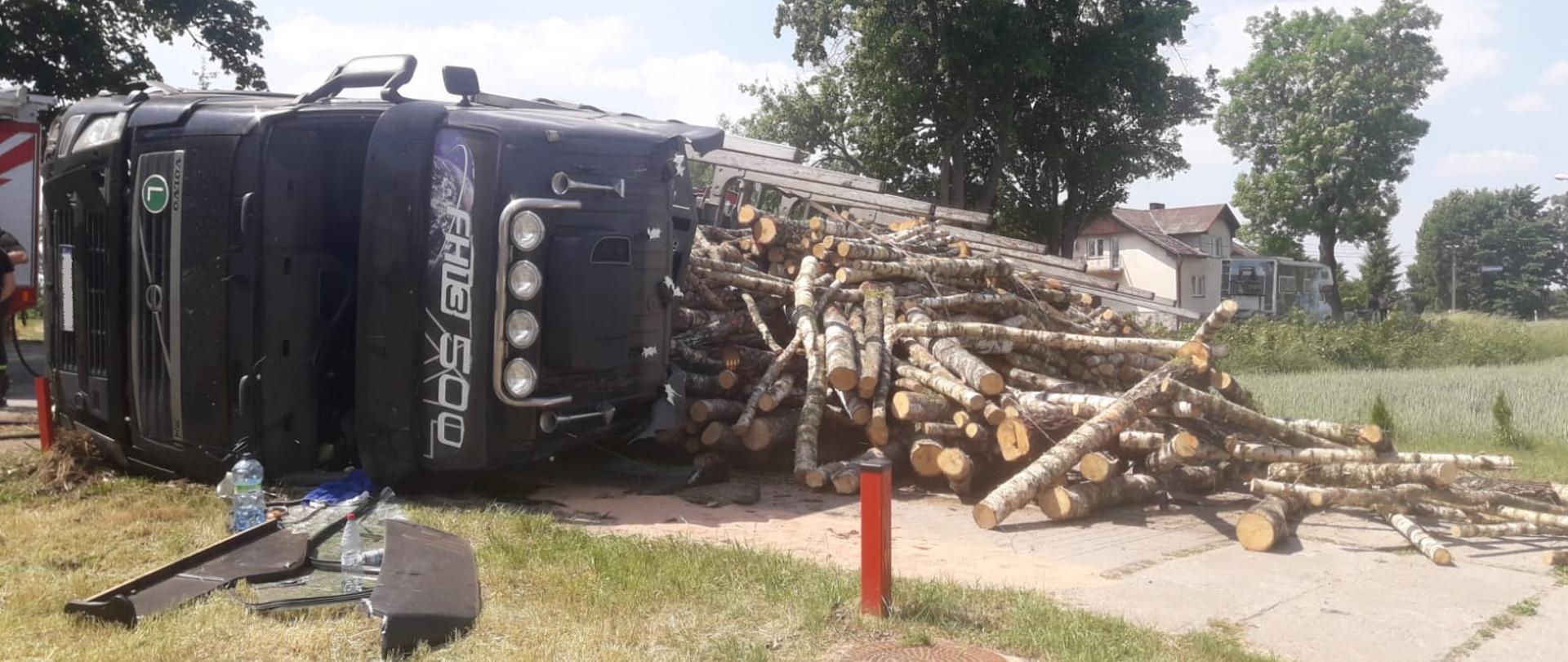 Wypadek samochodu ciężarowego