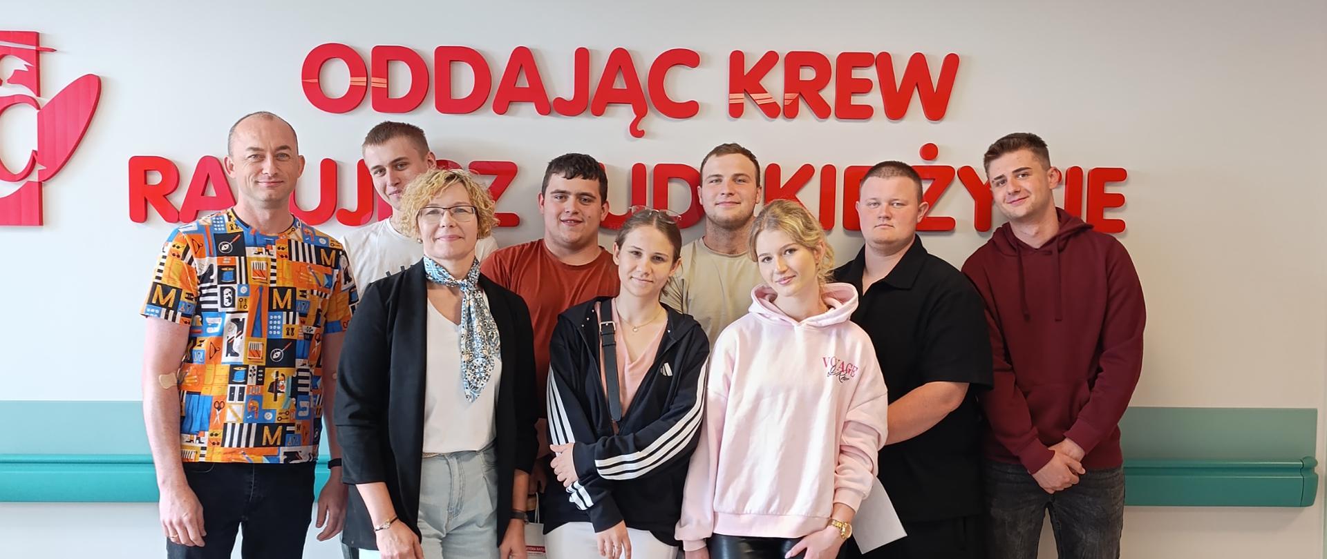 Szlachetny gest-uczniowie naszej szkoły wspierają honorowe krwiodawstwo