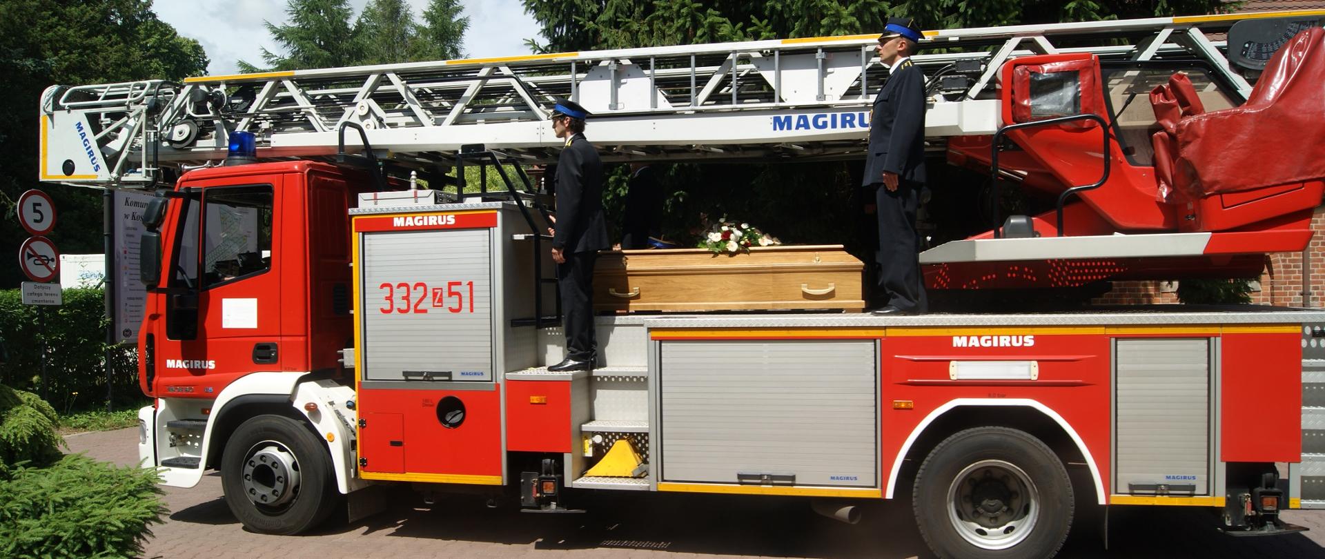 Przejazd drabiny na miejsce spoczynku bryg. w st. spocz. Waldemara Niszcza