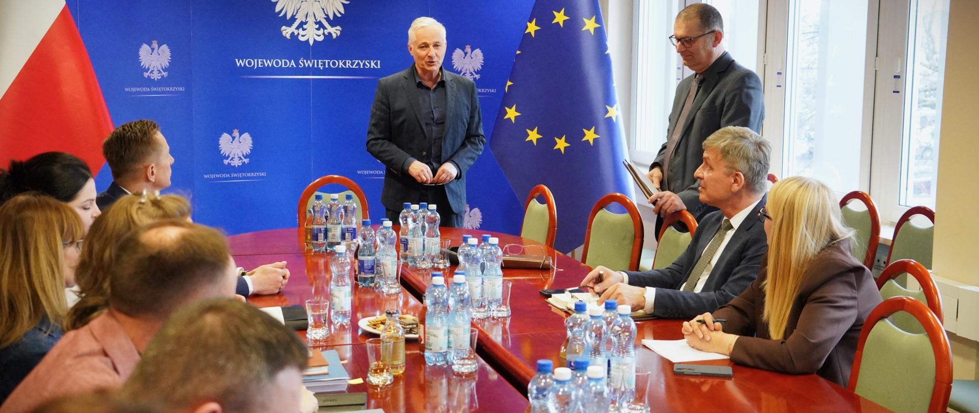 Posiedzenie Zespołu do spraw Rozwoju Sieci Dróg Publicznych w województwie świętokrzyskim