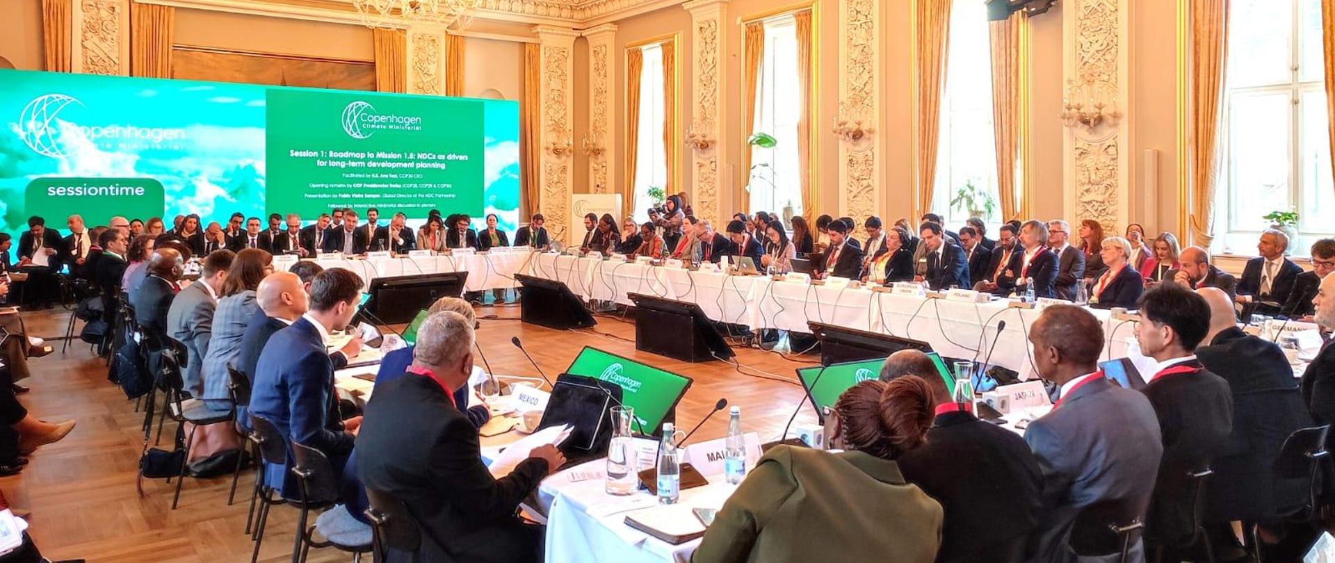 Wiceminister Krzysztof Bolesta podczas czwartej edycji Copenhagen Climate Ministerial