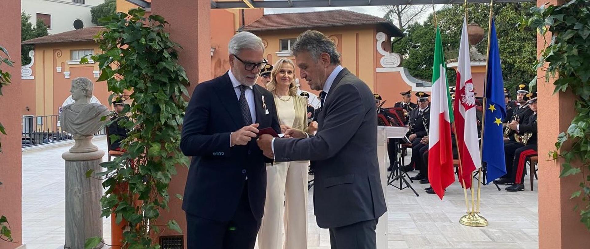 Federico Mollicone otrzymuje Bene Merito