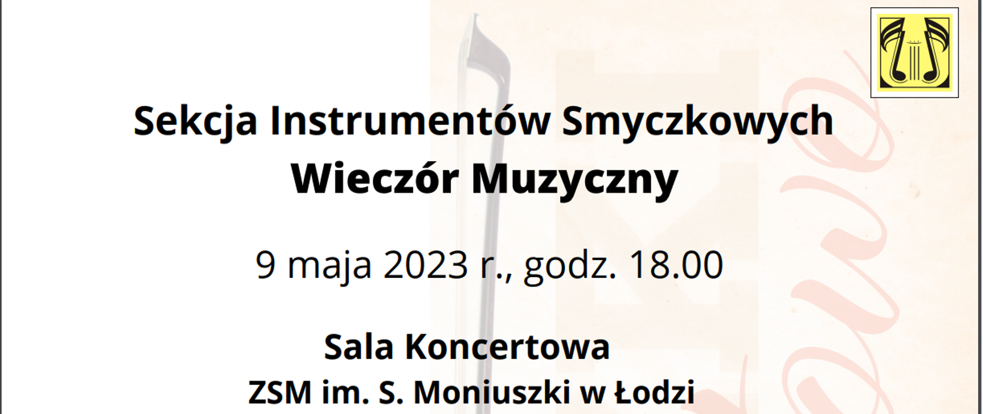 Zapowiedź koncertu smyczków w sali koncertowej. 