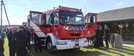 Przekazanie nowego samochodu dla OSP Jartypory 