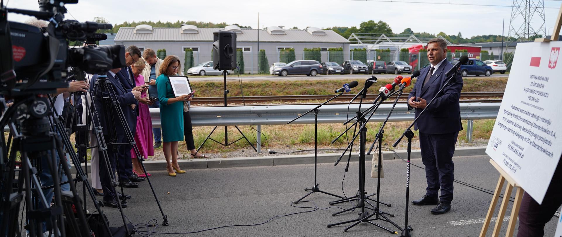 Otwarcie nowego wiaduktu w Starachowicach