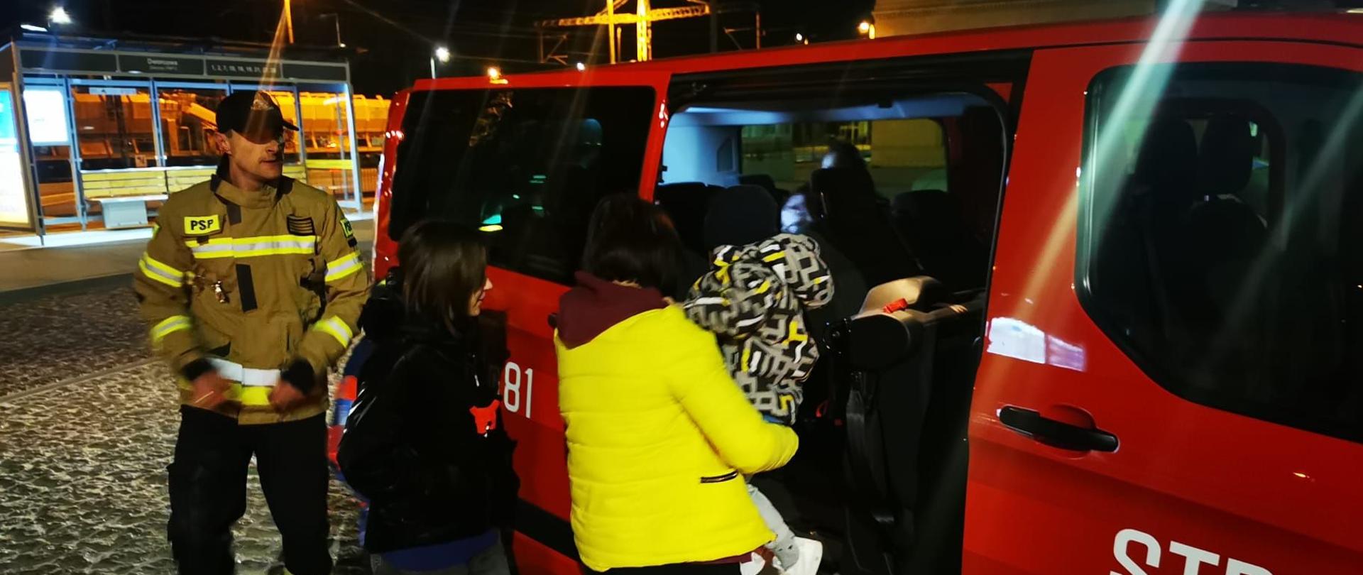 Nie ustaje pomoc inowrocławskich strażaków dla uchodźców z Ukrainy