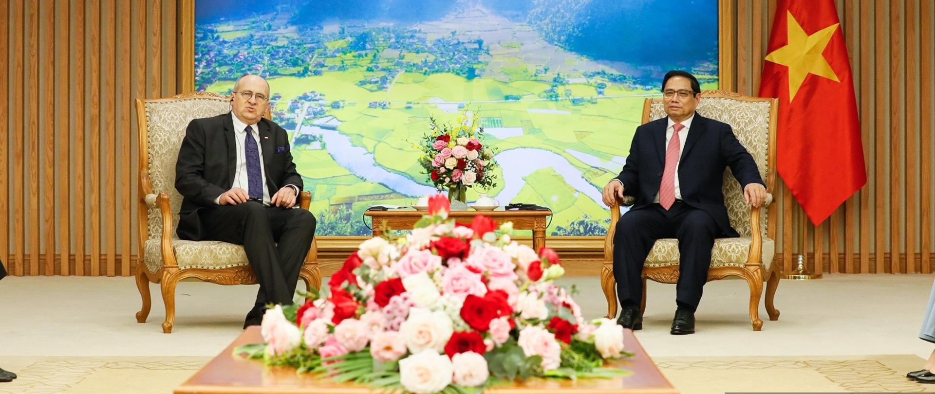 Minister Zbigniew Rau podczas wizyty w Wietnamie