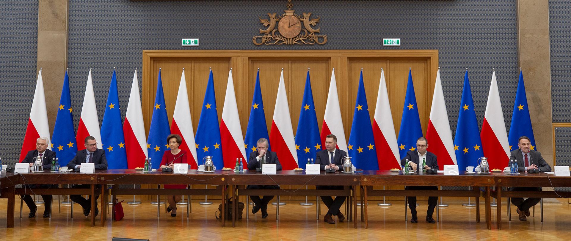 Kolejne spotkanie przedstawicieli rządu i NGO ws. pomocy uchodźcom