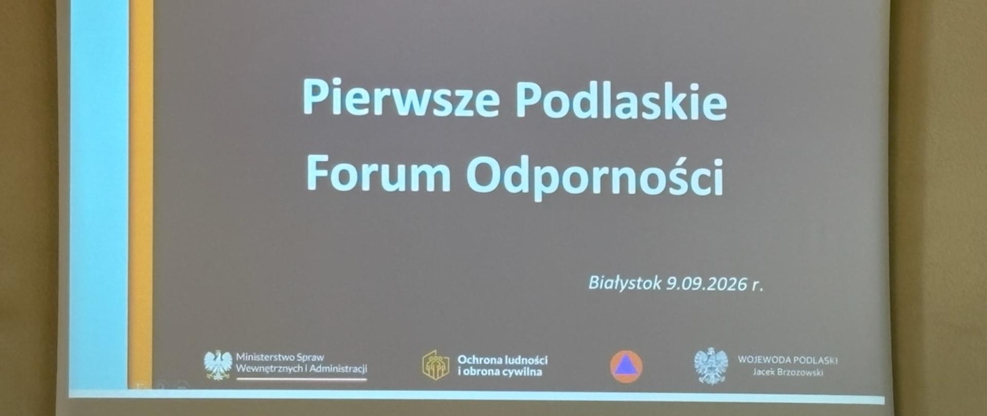 Scena z pierwszego polskiego forum odpowiedzialności, gdzie eksperci dzielą się wiedzą na temat społecznej odpowiedzialności.
