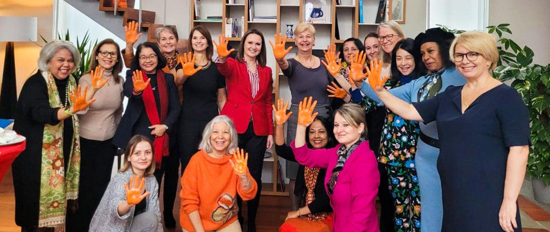 Spotkanie wiceminister Anny Schmidt z ambasadorkami