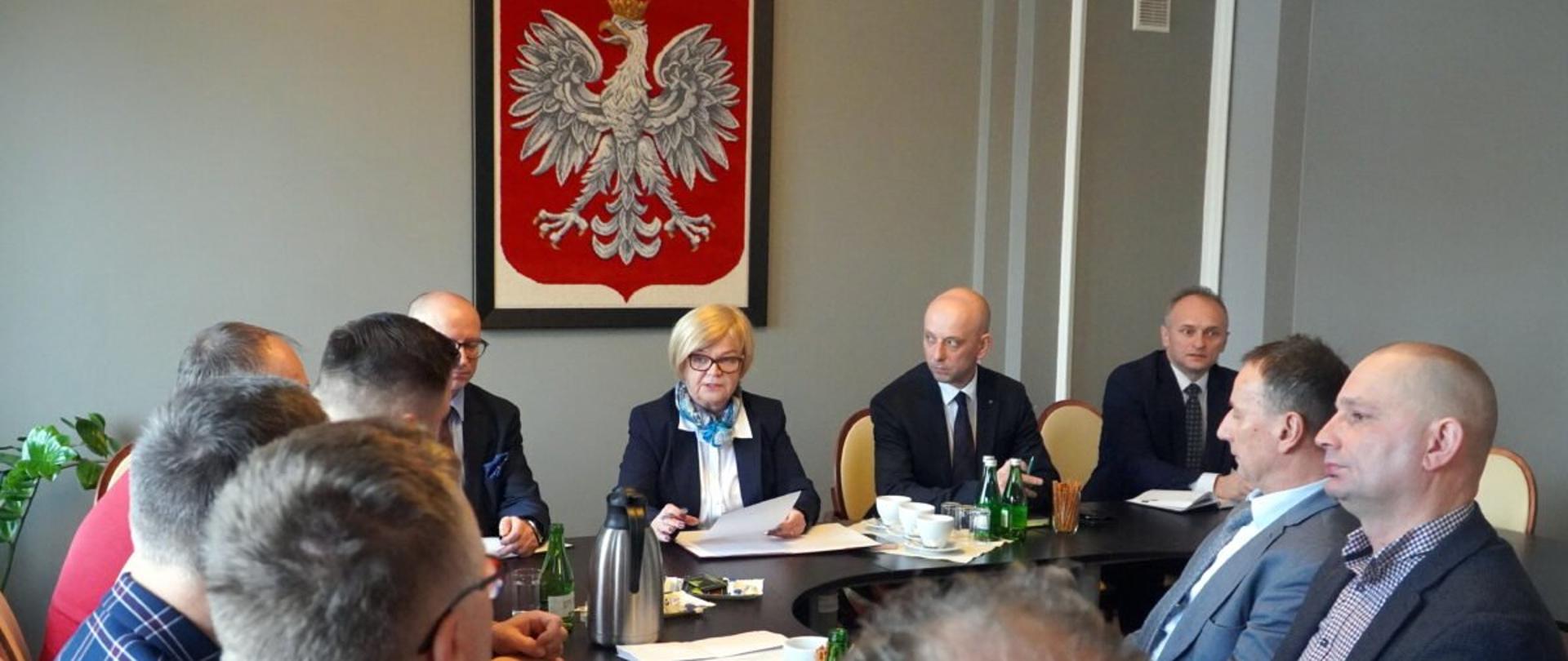 Uczestnicy posiedzenia do spraw rolnictwa i obszarów wiejskich