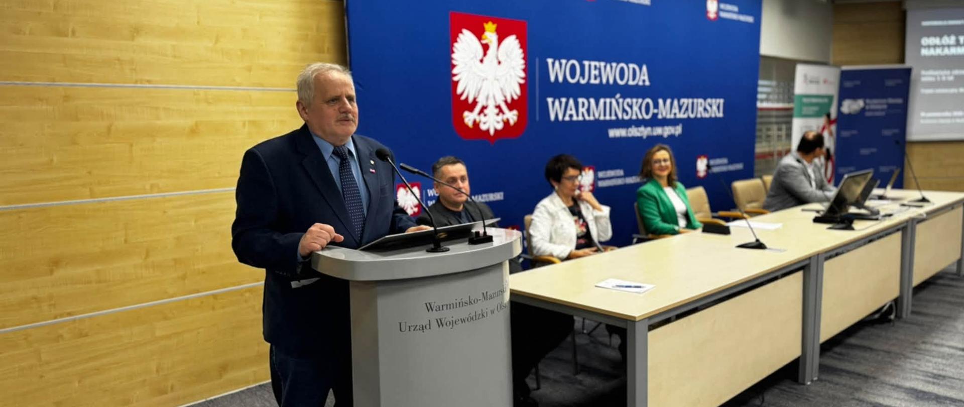 Wicewojewoda Szczypiński o cyfrowym dzieciństwie. W urzędzie dyskutowano o wpływie ekranów na najmłodszych
