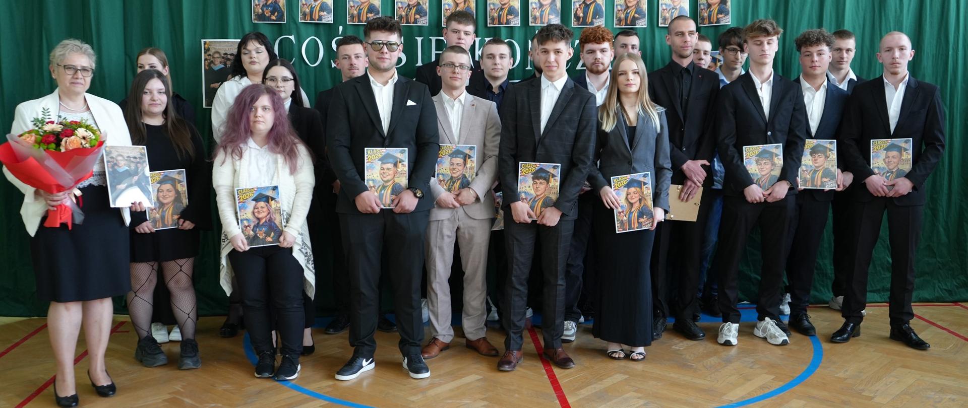 Pożegnanie maturzystów w ZSCKR 11