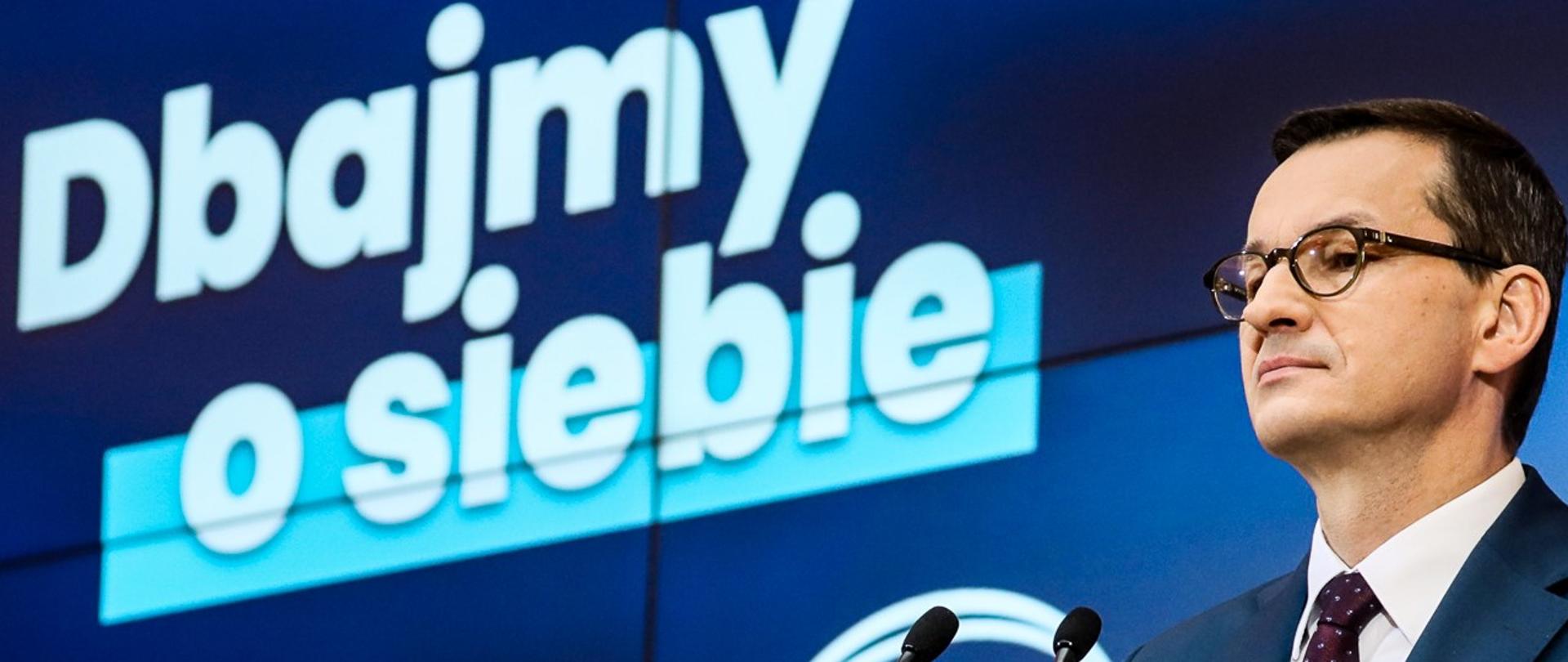 Premier podczas konferencji.