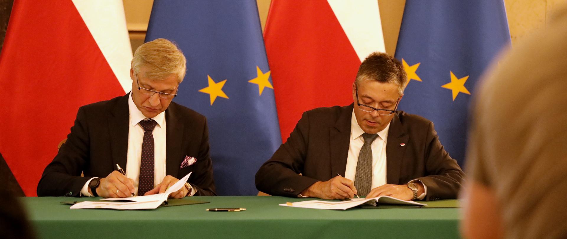 Górnośląsko-Zagłębiowska Metropolia, Rybnik, Cieszyn, Międzygminny Związek Komunikacyjny z siedzibą w Jastrzębiu-Zdroju z nowymi autobusami zeroemisyjnymi – dofinansuje je NFOŚiGW.