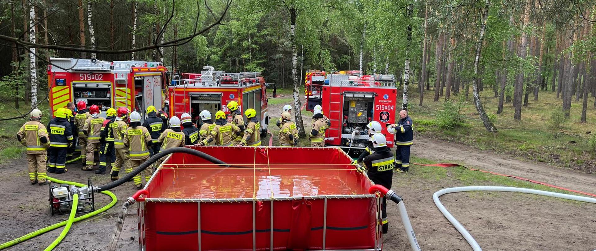 Strażacy podczas warsztatów
