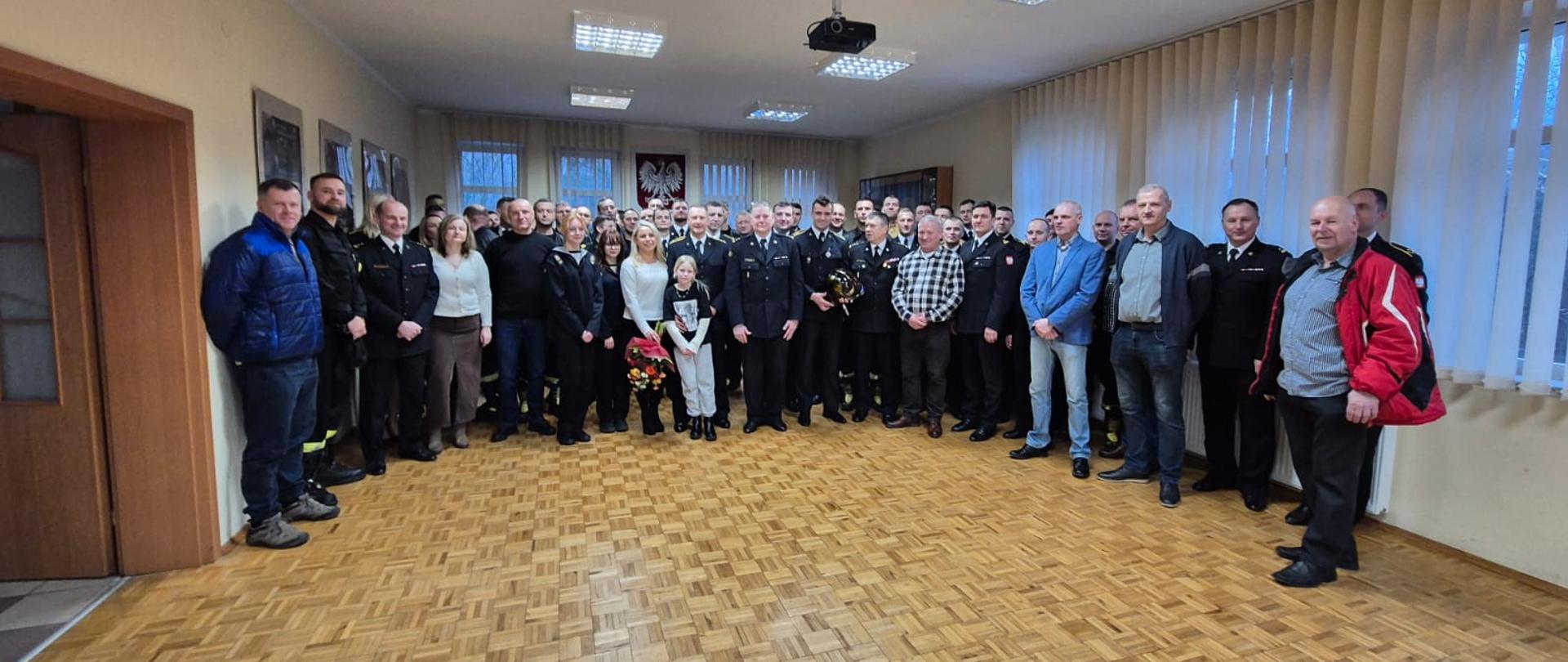 Uroczyste pożegnanie emerytów asp. Marka Adamskiego i asp. sztab. Mariusza Nazara.