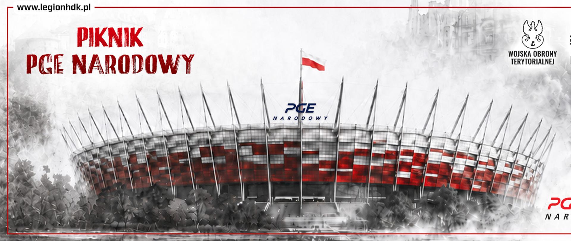 Szeroki baner promujący „Piknik PGE Narodowy”, utrzymany w biało-czerwonej i szarej kolorystyce. W centrum znajduje się duża ilustracja Stadionu PGE Narodowego w Warszawie, z czerwono-białą elewacją i polską flagą powiewającą nad dachem. W tle widoczne są delikatne, monochromatyczne szkice warszawskiej zabudowy.
W lewym górnym rogu umieszczono adres „www.legionhdk.pl” oraz duży czerwony napis „Piknik PGE Narodowy”. W prawym górnym rogu znajdują się logotypy Wojsk Obrony Terytorialnej i Stowarzyszenia HDK Legion. Logo PGE Narodowy widnieje również nad stadionem oraz w prawym dolnym rogu. Całość otacza cienka czerwona ramka.
