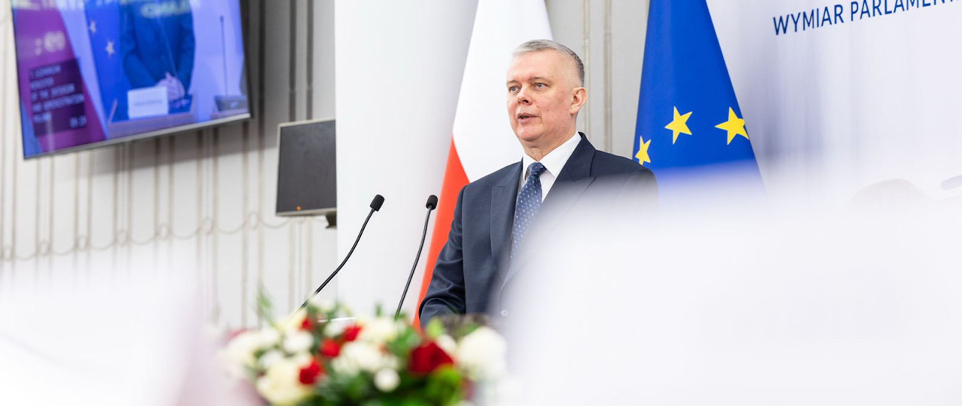 Szef MSWiA w Senacie: Jako prezydencja i polski rząd będziemy wzmacniać instytucje europejskie zajmujące się bezpieczeństwem