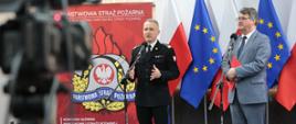 Komendant Główny PSP oraz wiceminister Maciej Wąsik