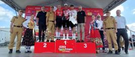 Na podium strażacy- kolarze i komendanci