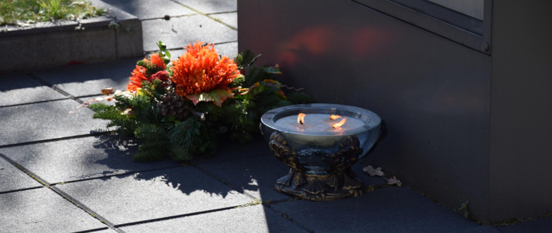 Śląski Komendant Wojewódzki PSP nadbryg. Jacek Kleszczewski w asyście zastępców - st. bryg Bogdana Jędrochy oraz st. bryg. Mirosława Synowca