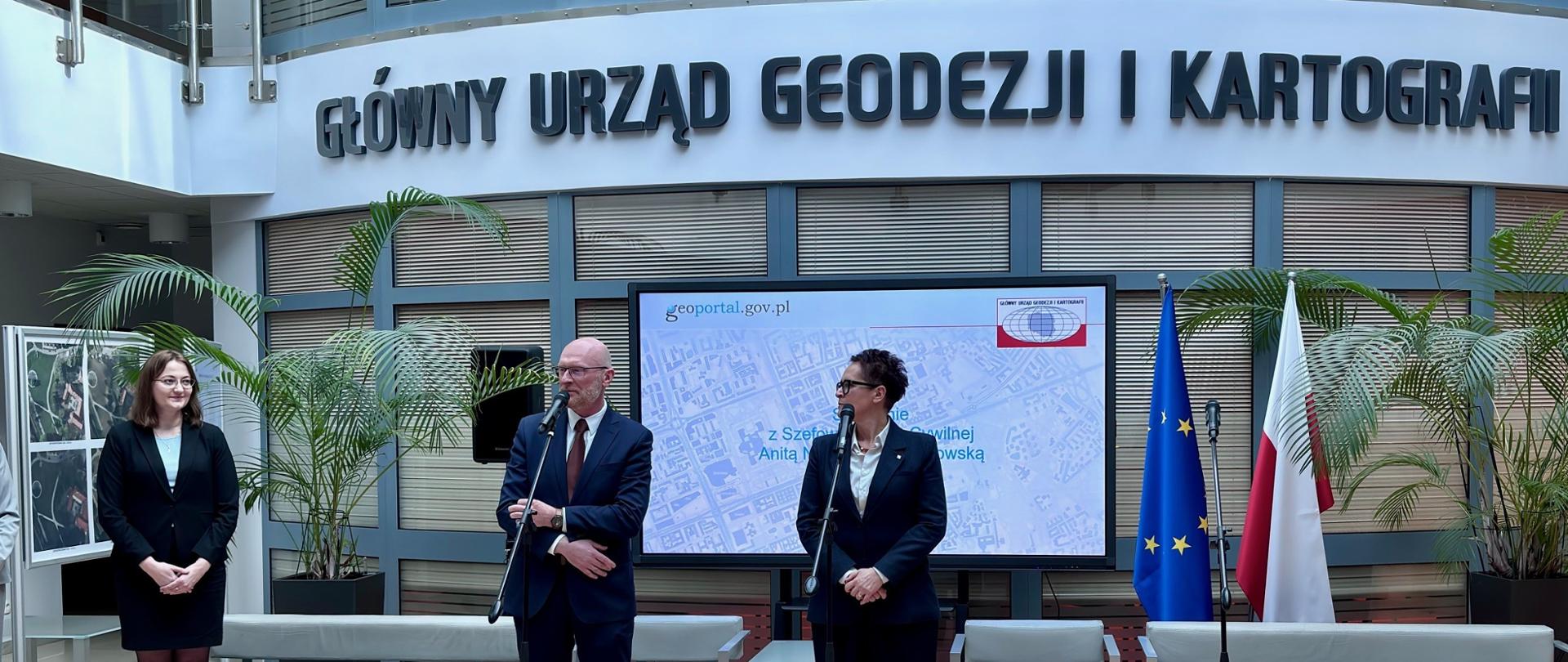 Spotkanie szefowej służby cywilnej w Głównym Urzędzie Geodezji i Kartografii 