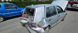 Uszkodzony samochód osobowy
