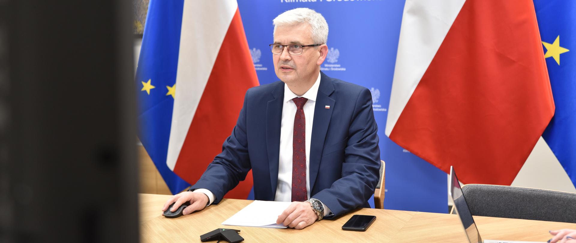 Wiceminister Ireneusz Zyska na I spotkaniu Zespołu ds. przeglądu jakości paliw stałych