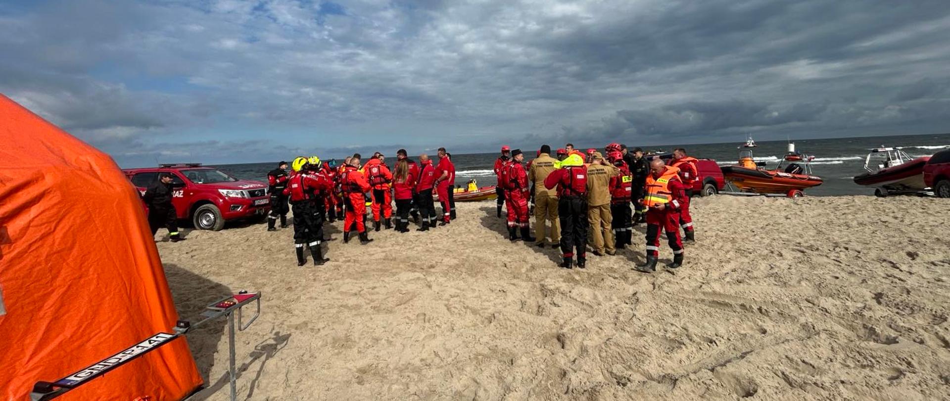 Zdjęcie przedstawia uczestników ćwiczeń.
